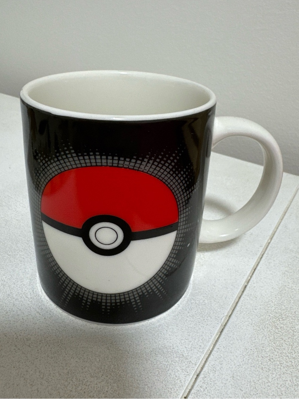 Official Pokémon Pokéball Ceramic Coffee Mug 2023 Hot Topic Australia Licensed